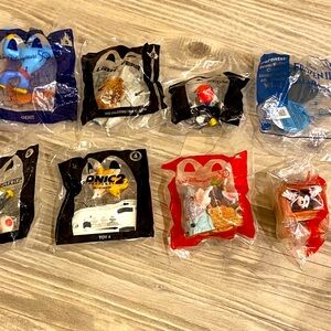 **SET OF 8** (VALUE PCK) ft. McDonald's Happy Meal Toys!!